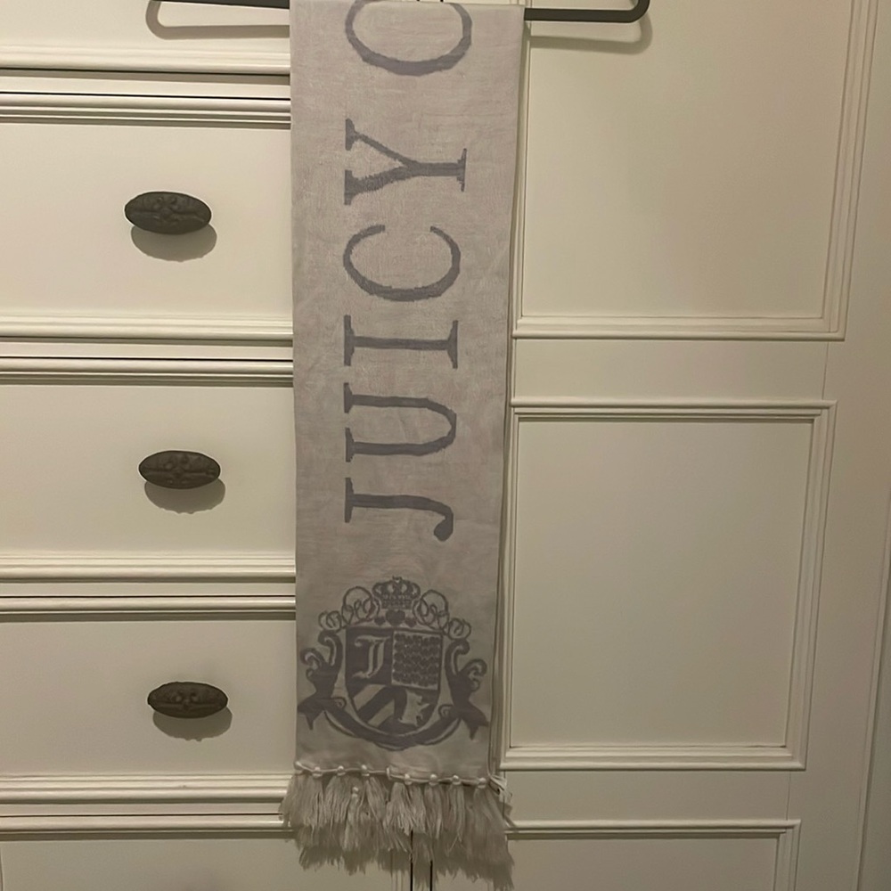 NWOT Juicy Couture Scarf